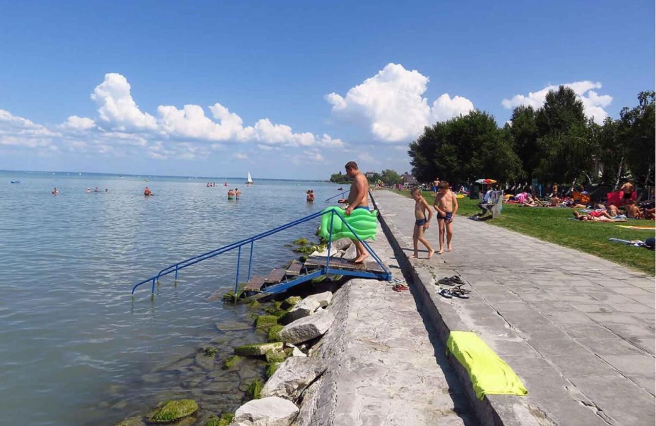 Holiday Home In Siofok - Balaton 42696 ภายนอก รูปภาพ